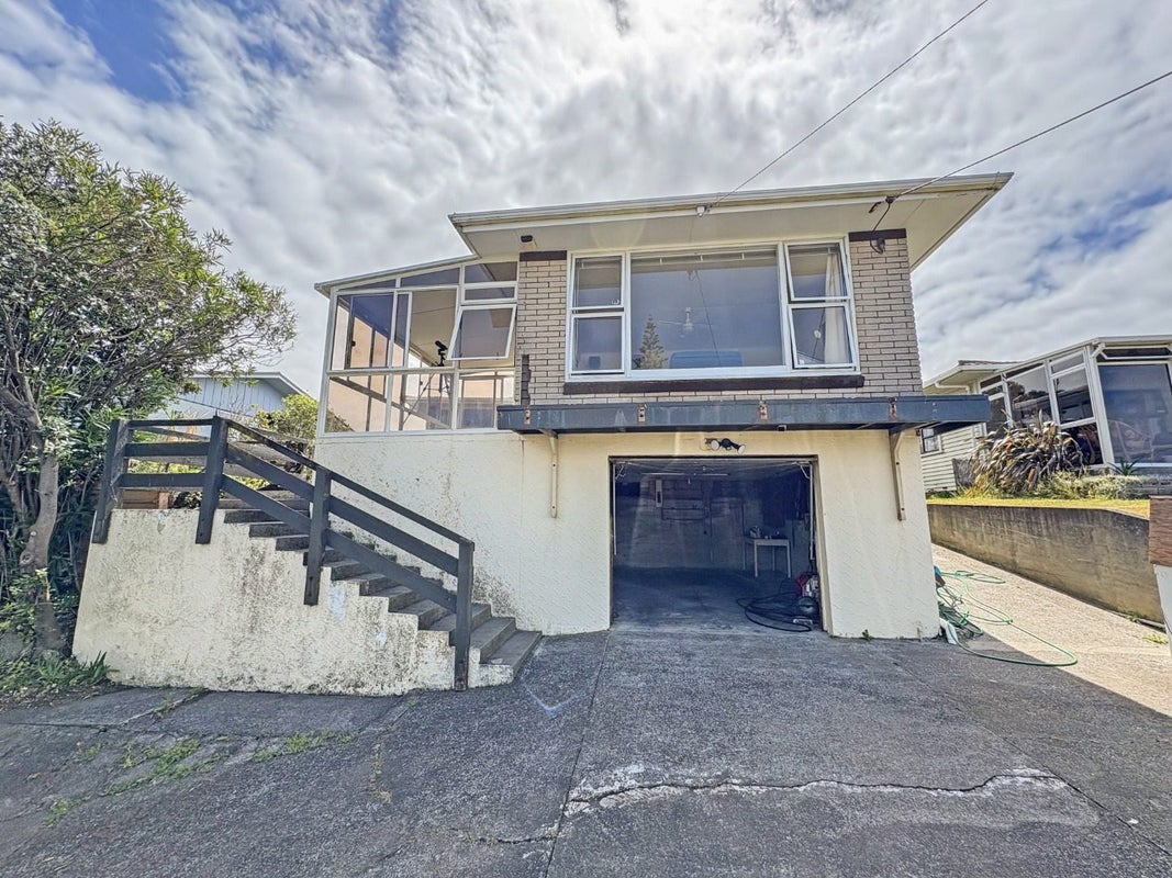 140 Cornfoot Street, Castlecliff, Whanganui - Carousel 1