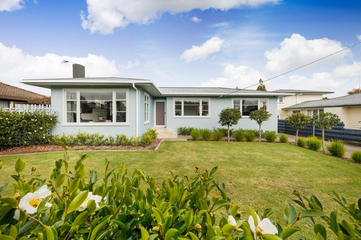 3 Wincanton Place, Awapuni, Palmerston North - Carousel 1