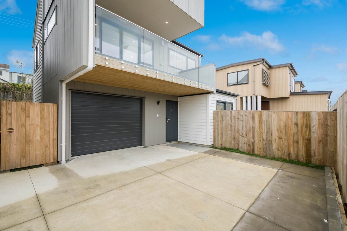 5/49 Northboro Road, Belmont, Auckland - Carousel 1