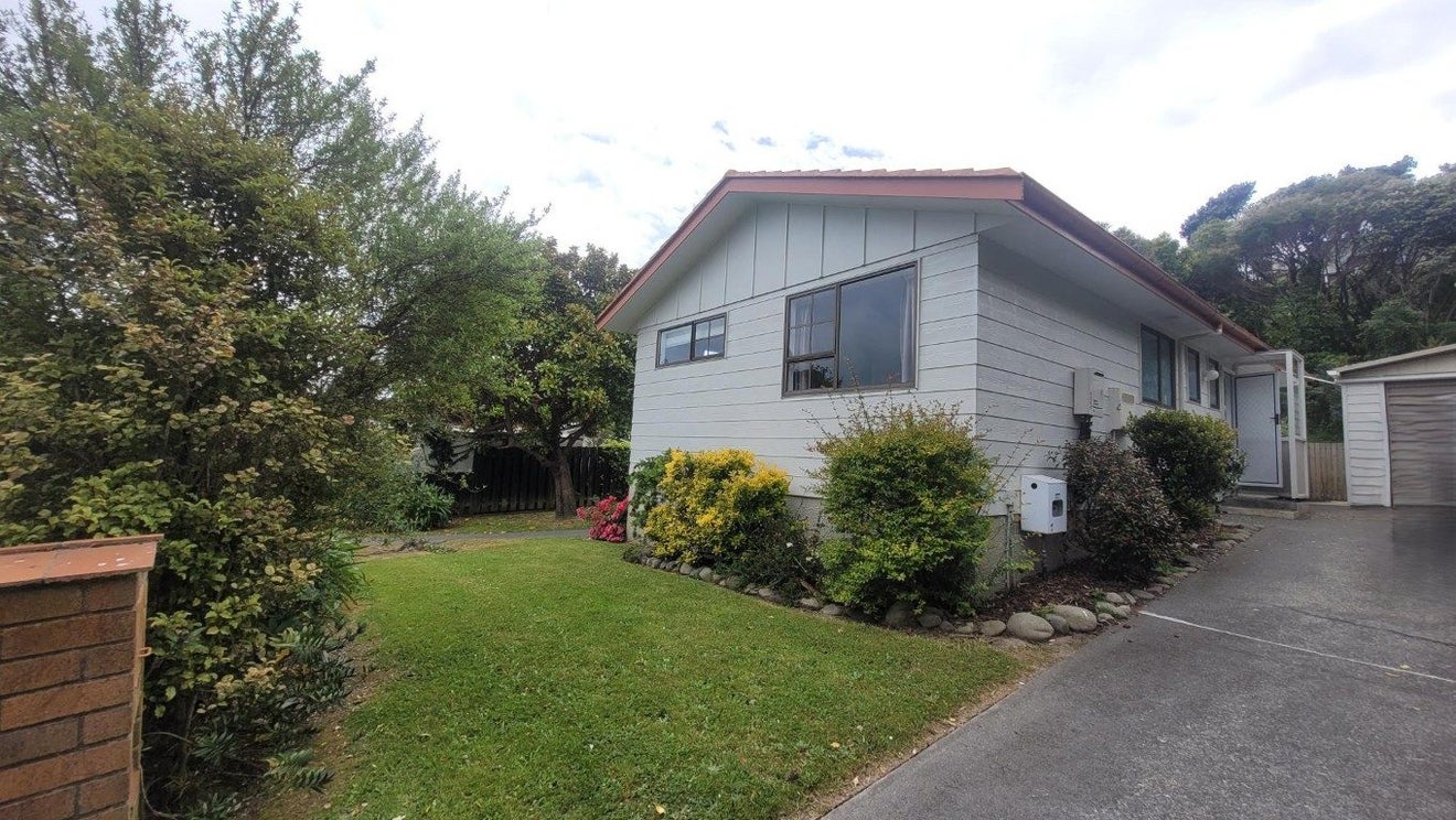45 Postgate Drive, Whitby, Porirua - Carousel 2