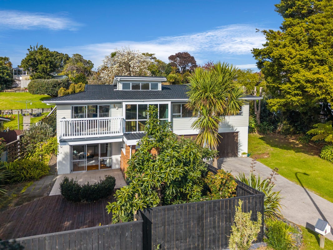 15 Bellfield Road, Opaheke, Papakura, Auckland - Carousel 1