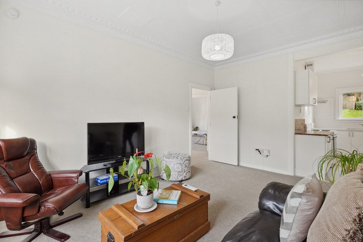 24 Antrim Street, Normanby, Dunedin - Carousel 2