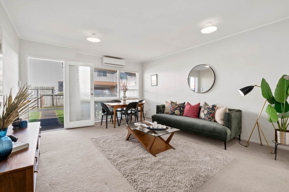 3/29 Mount Smart Road, Onehunga, Auckland - Carousel 2