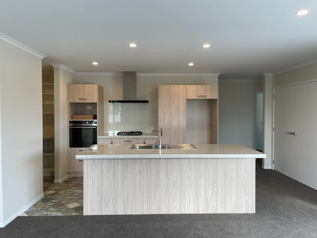 25 Forest Hill Road, Henderson, Auckland - Carousel 2