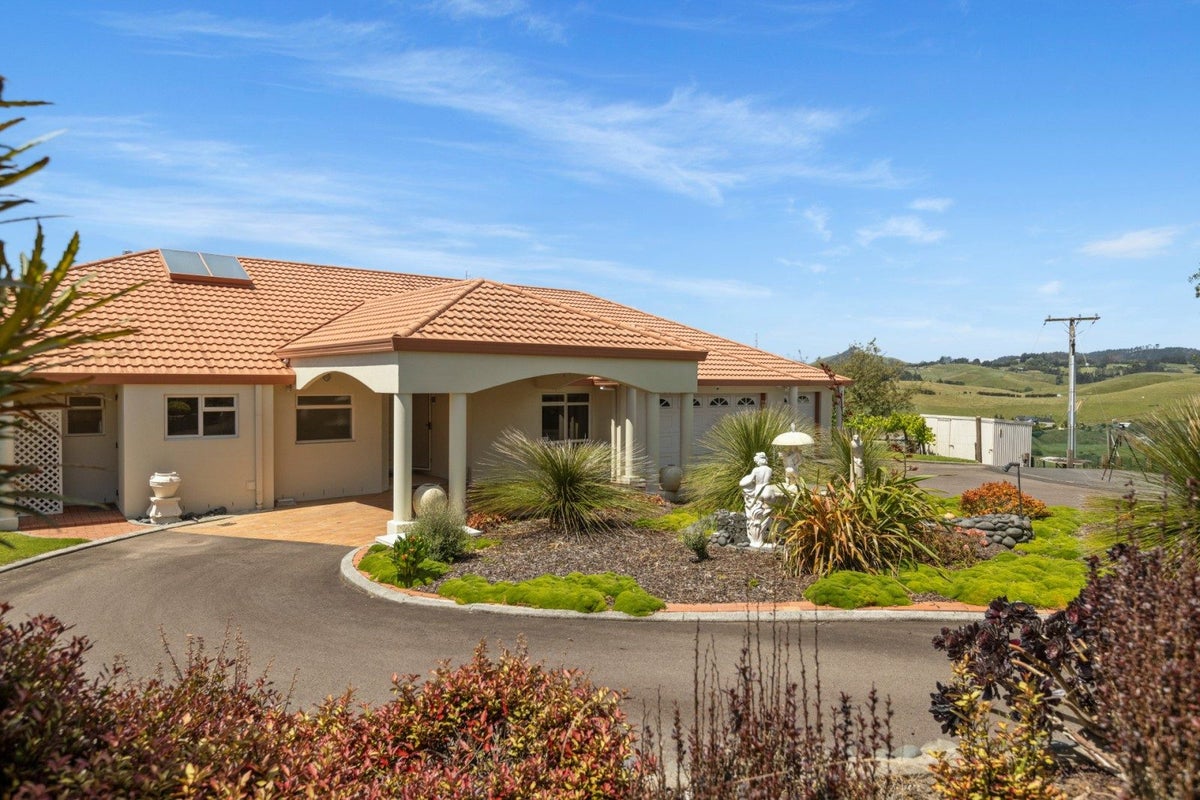 393 Upper Ohauiti Road, Ohauiti, Tauranga - Carousel 2