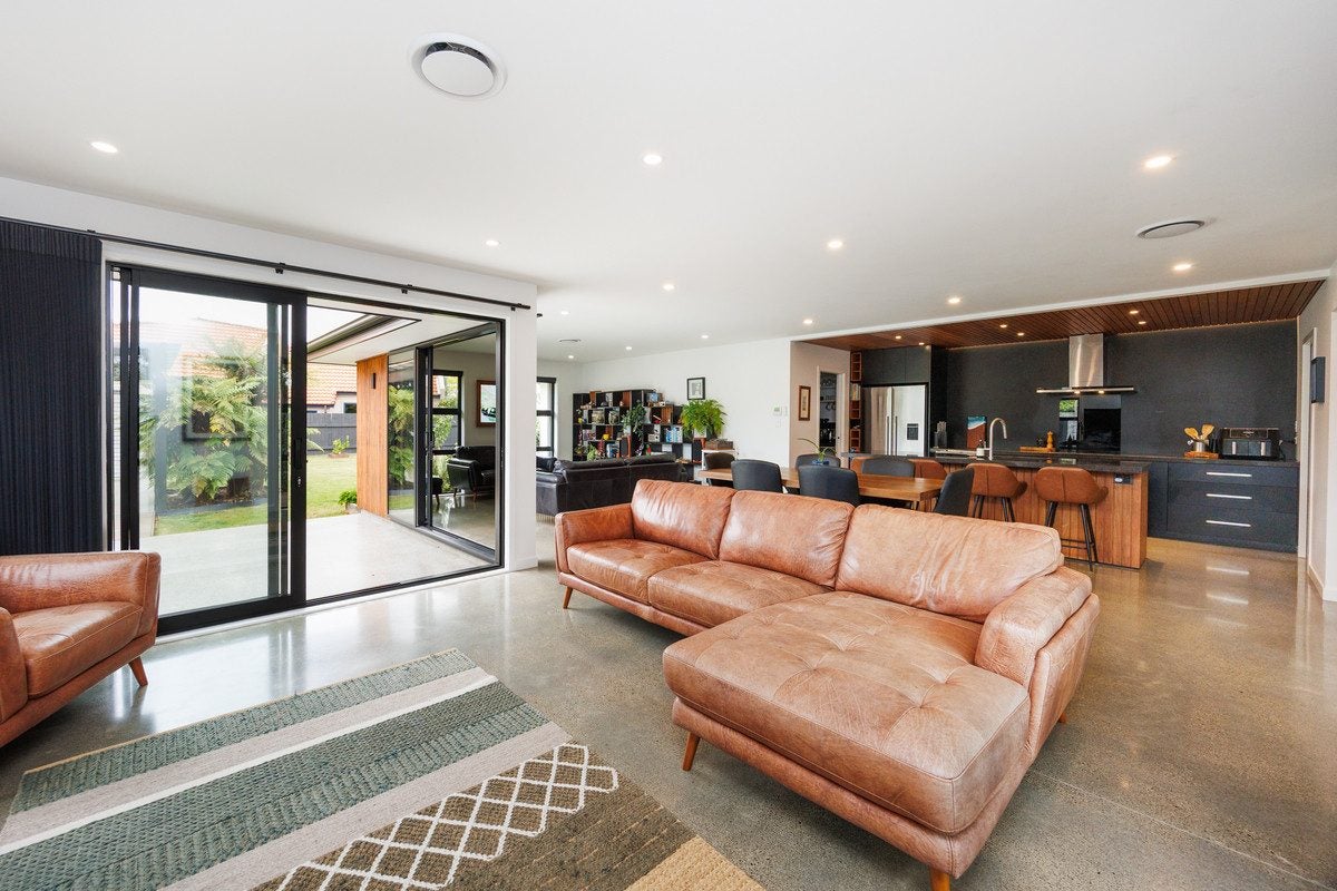 91 Fitzroy Street, Terrace End, Palmerston North - Carousel 2