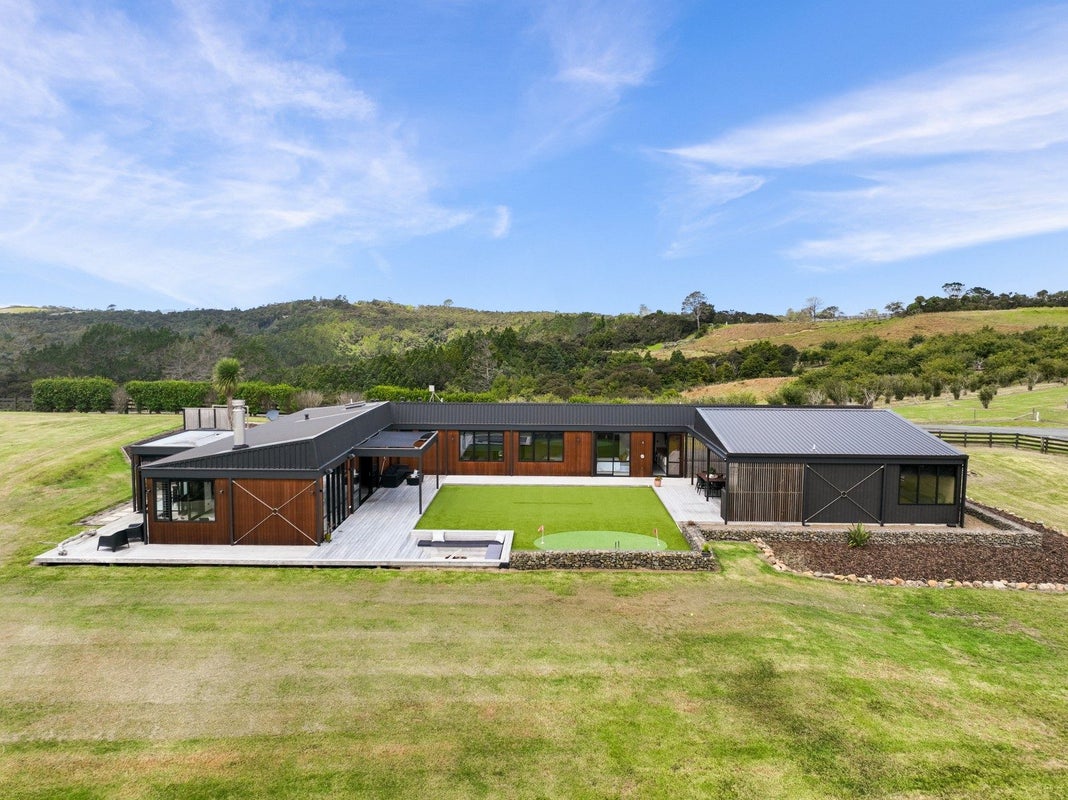 32 Aroha Road, Te Arai, Wellsford - Carousel 1