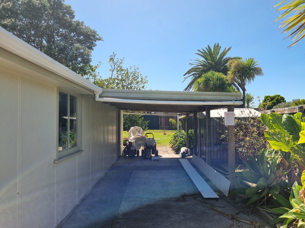 22 Cherrie Road, Beachlands, Auckland - Carousel 12
