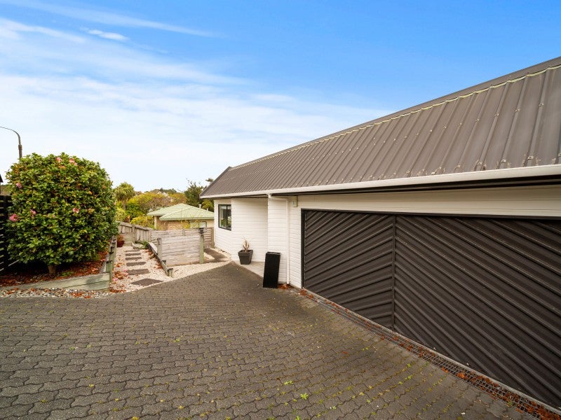 97 Heta Road, Highlands Park, New Plymouth - Carousel 2