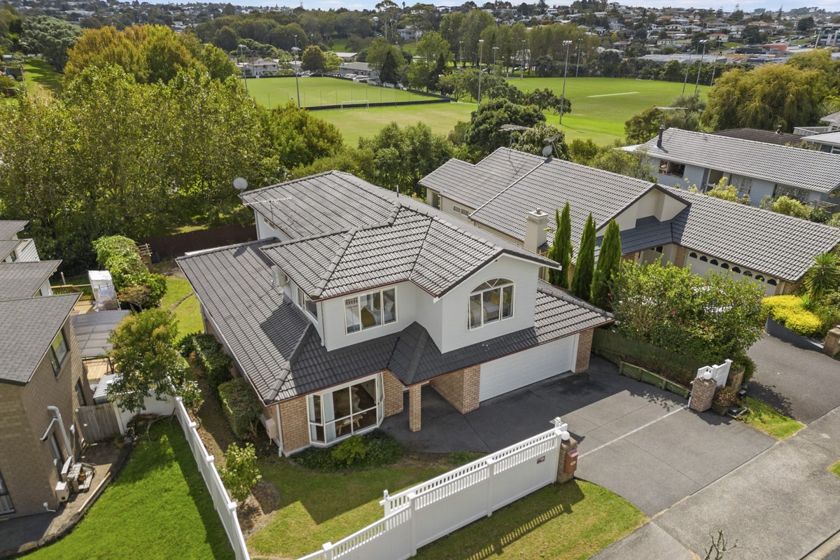 61 Velma Road, Hillcrest, Auckland - Carousel 1