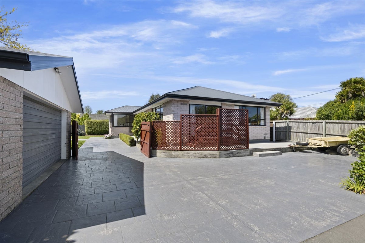 12 Hounslow Street, Ilam, Christchurch - Carousel 20