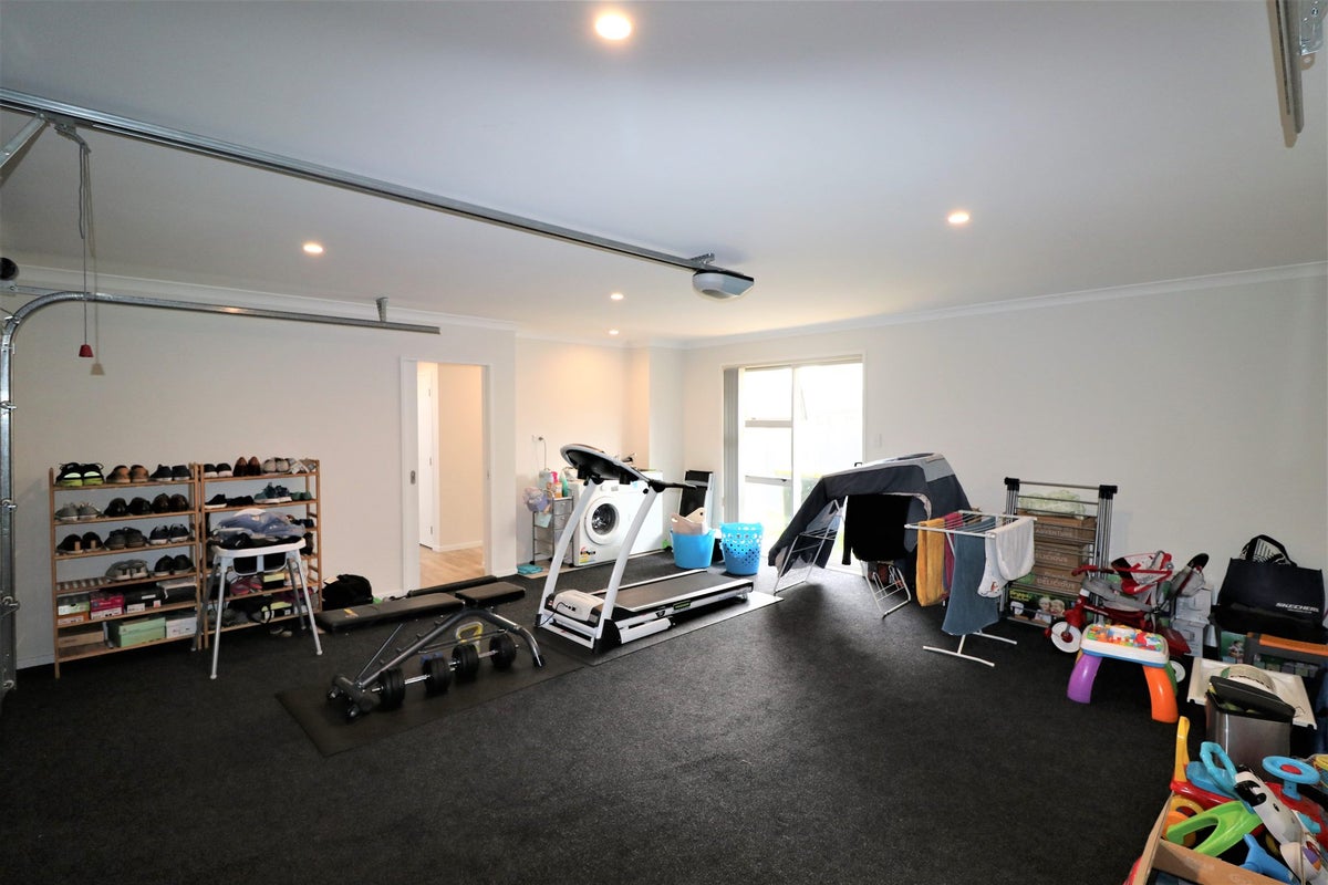 69 Gadsby RD, Favona, Auckland  - Carousel 14