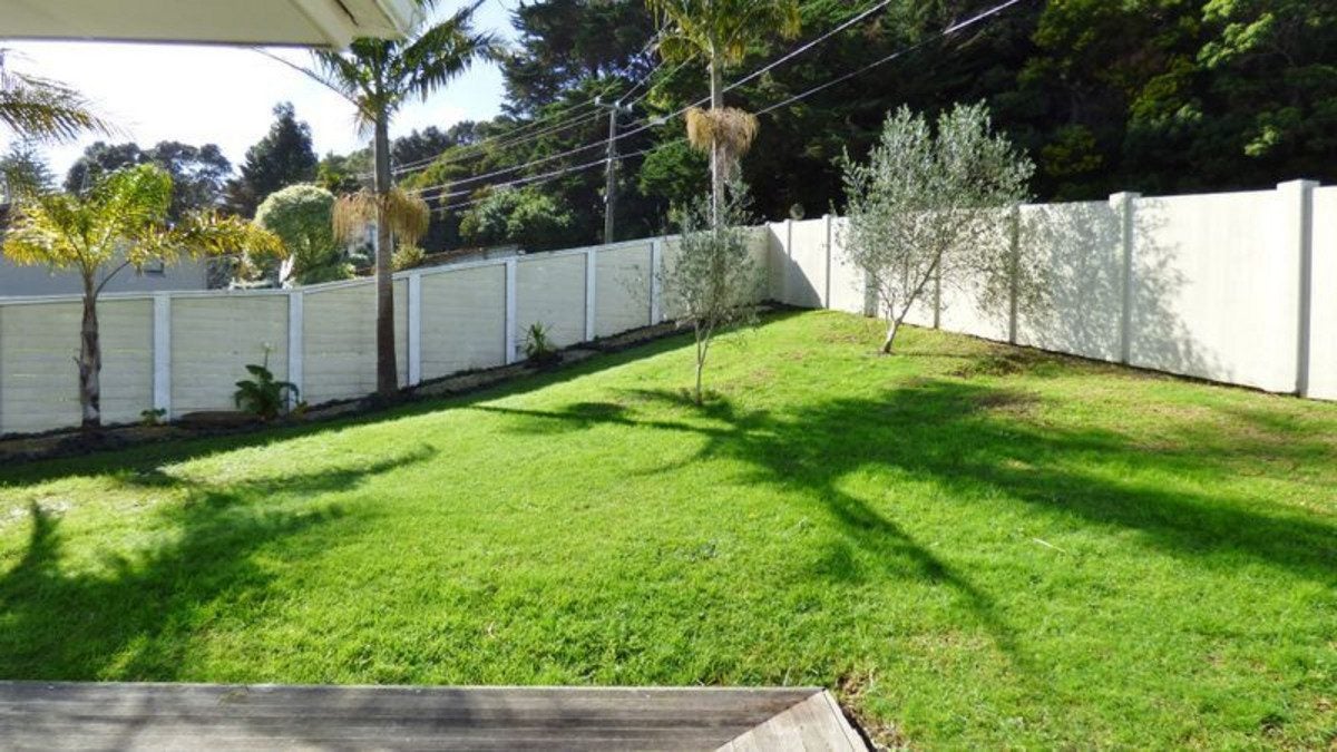 1076 Whangaparaoa Road, Tindalls Beach, Whangaparaoa - Carousel 9