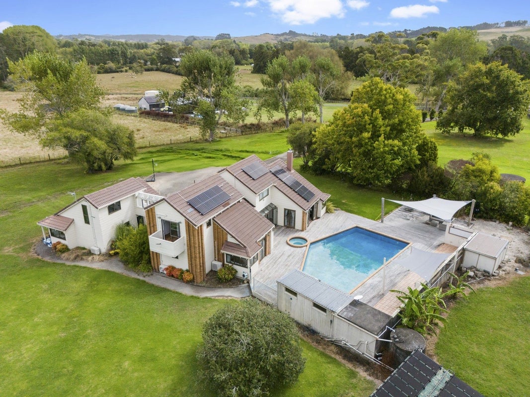 1318 Dairy Flat Highway, Albany - Carousel 2