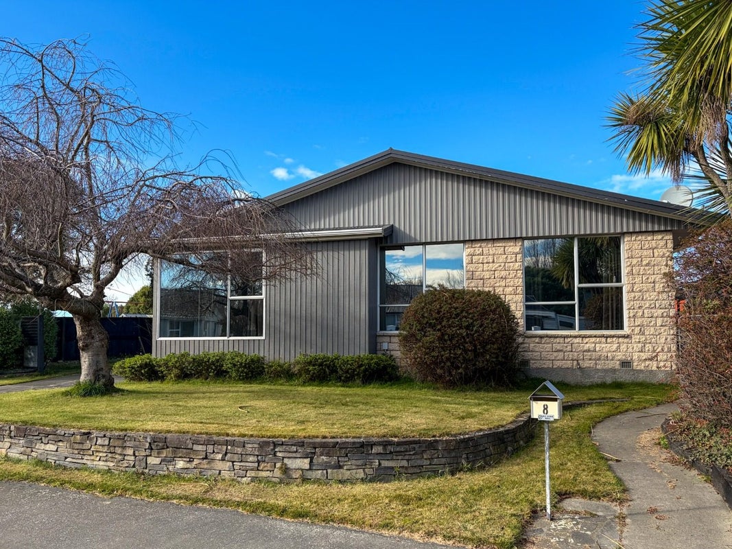 8 Cardinal Drive, Hillmorton, Christchurch - Carousel 1