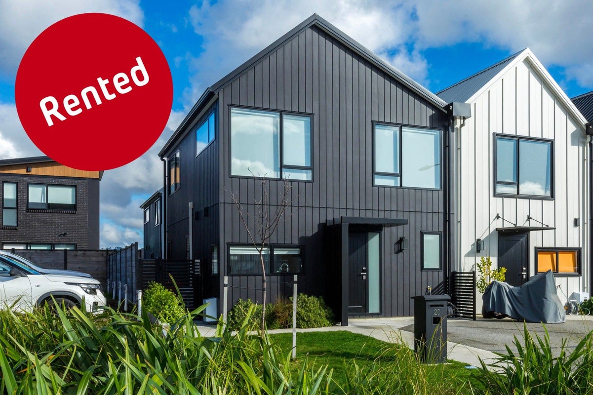 20 Betty Boyes Street, Wallaceville, Upper Hutt - Carousel 1