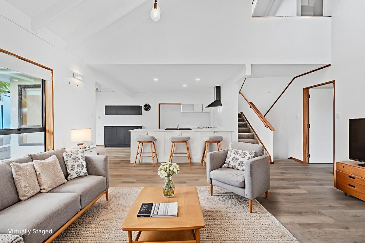 2/62 Wairoa Road, Narrow Neck, Auckland - Carousel 2