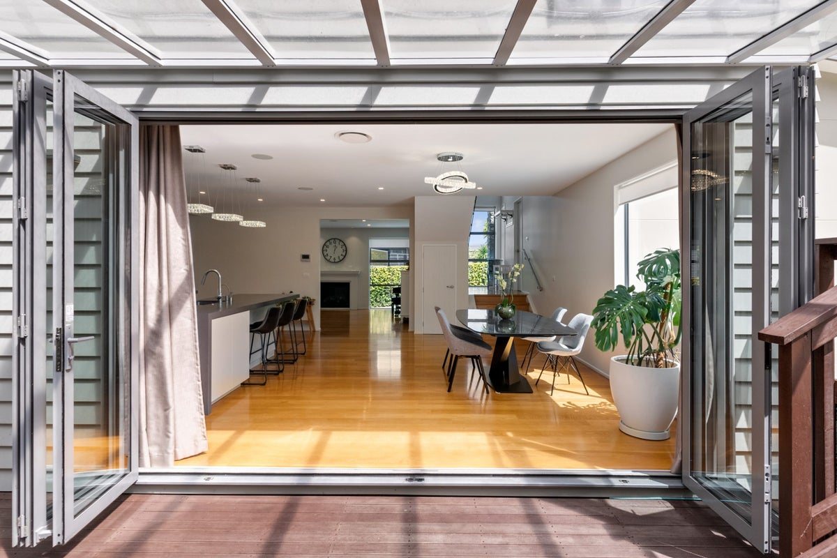 30B Bracken Avenue, Takapuna, Auckland - Carousel 24