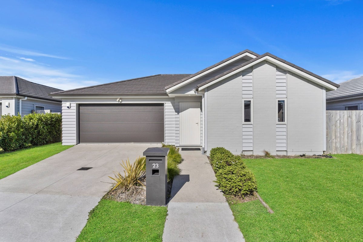 23 Soaring Bird Drive, Takanini, Auckland - Carousel 1
