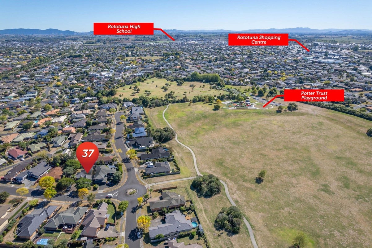37 Bramley Drive, Rototuna, Hamilton - Carousel 33