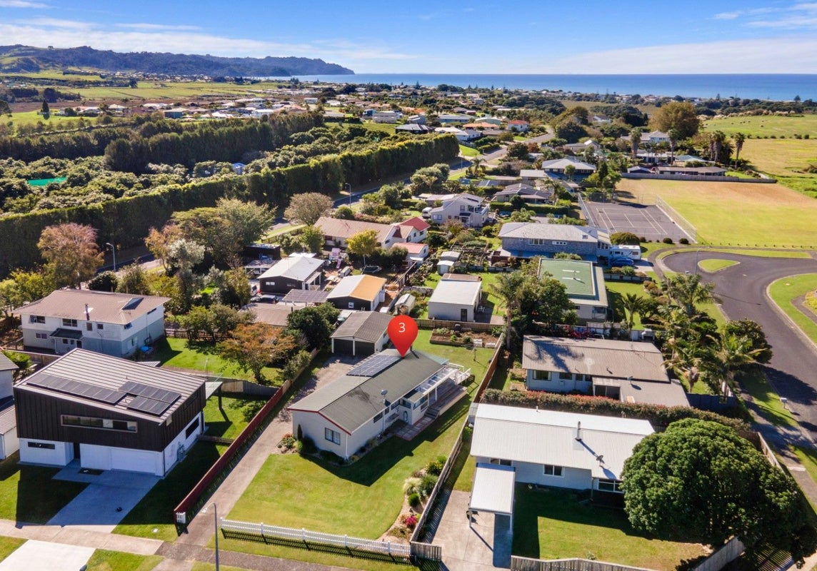 3 Adela Stewart Drive, Athenree, Katikati - Carousel 21