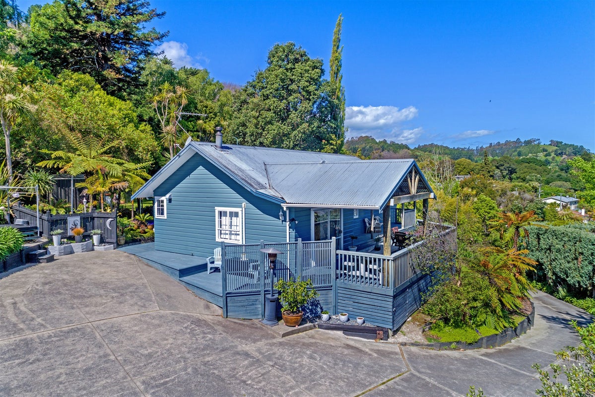14 Sievwright Lane, Whataupoko, Gisborne - Carousel 1