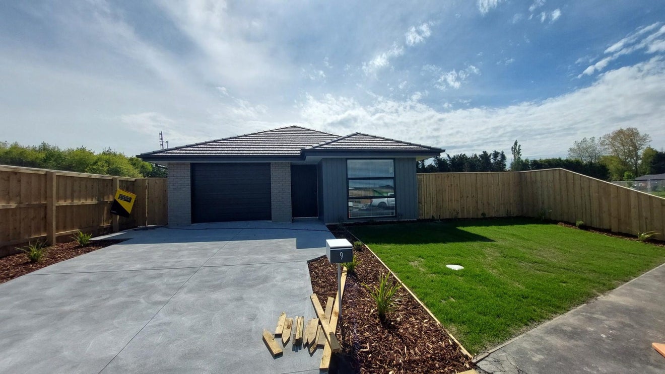 9 Treedale Street, Belfast, Christchurch - Carousel 1