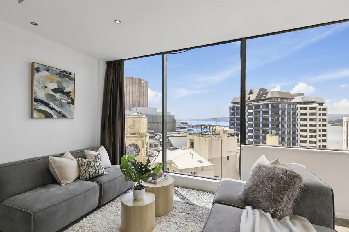 1101/332 Lambton Quay, Wellington Central, Wellington - Carousel 1