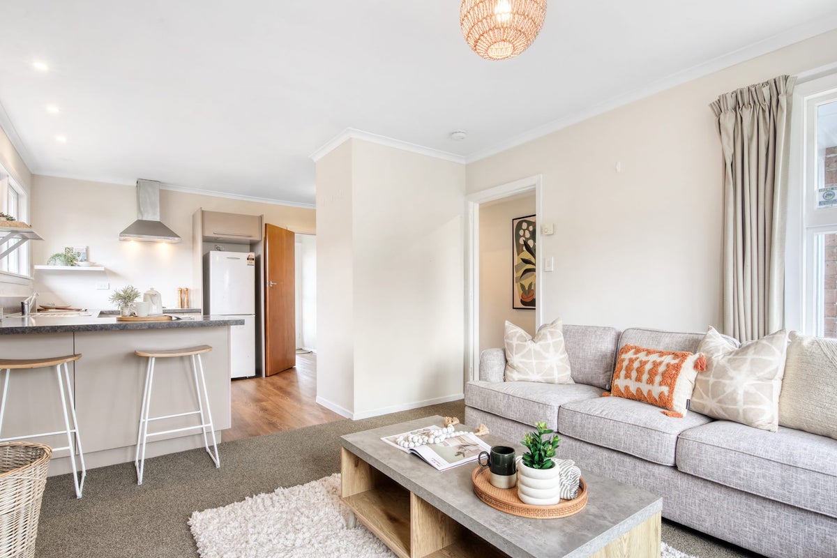 1/7 Bevington Street, Avonhead, Christchurch - Carousel 2