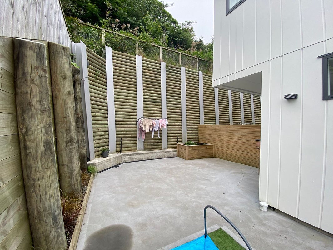 8/37 Woodland Rd, Johnsonville, Wellington - Carousel 10