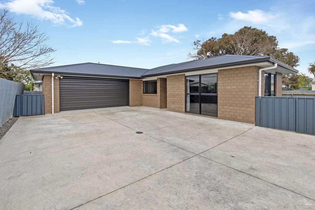 43A Fairs Road, Milson, Palmerston North - Carousel 2