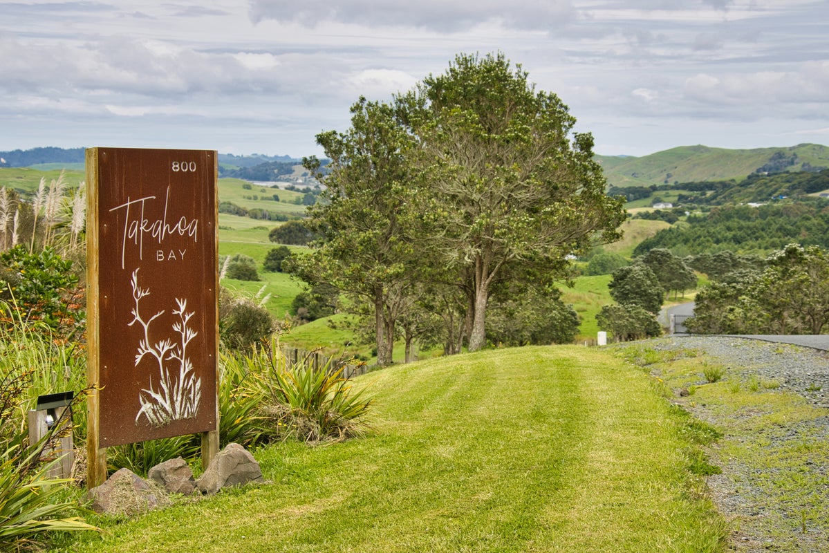 17 Manu Drive, Kaiwaka - Carousel 20
