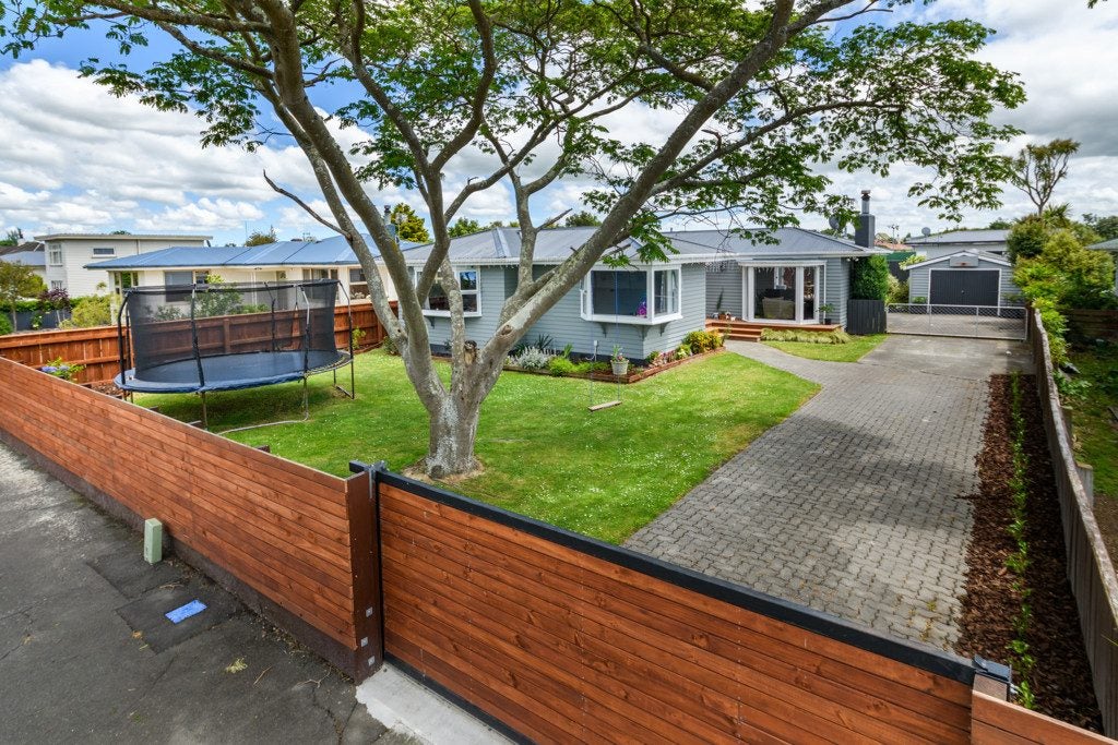 29 Aberdeen Avenue, Takaro, Palmerston North - Carousel 22