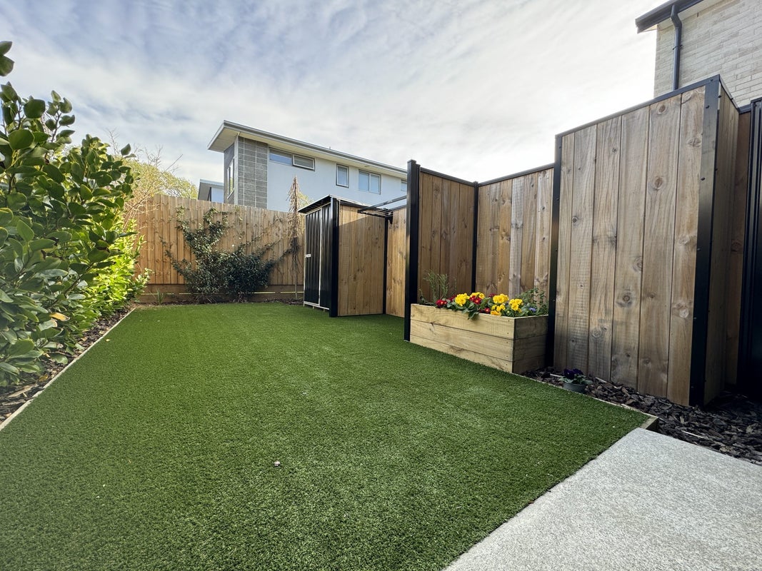 2/6B Taramea Place, Addington, Christchurch - Carousel 10