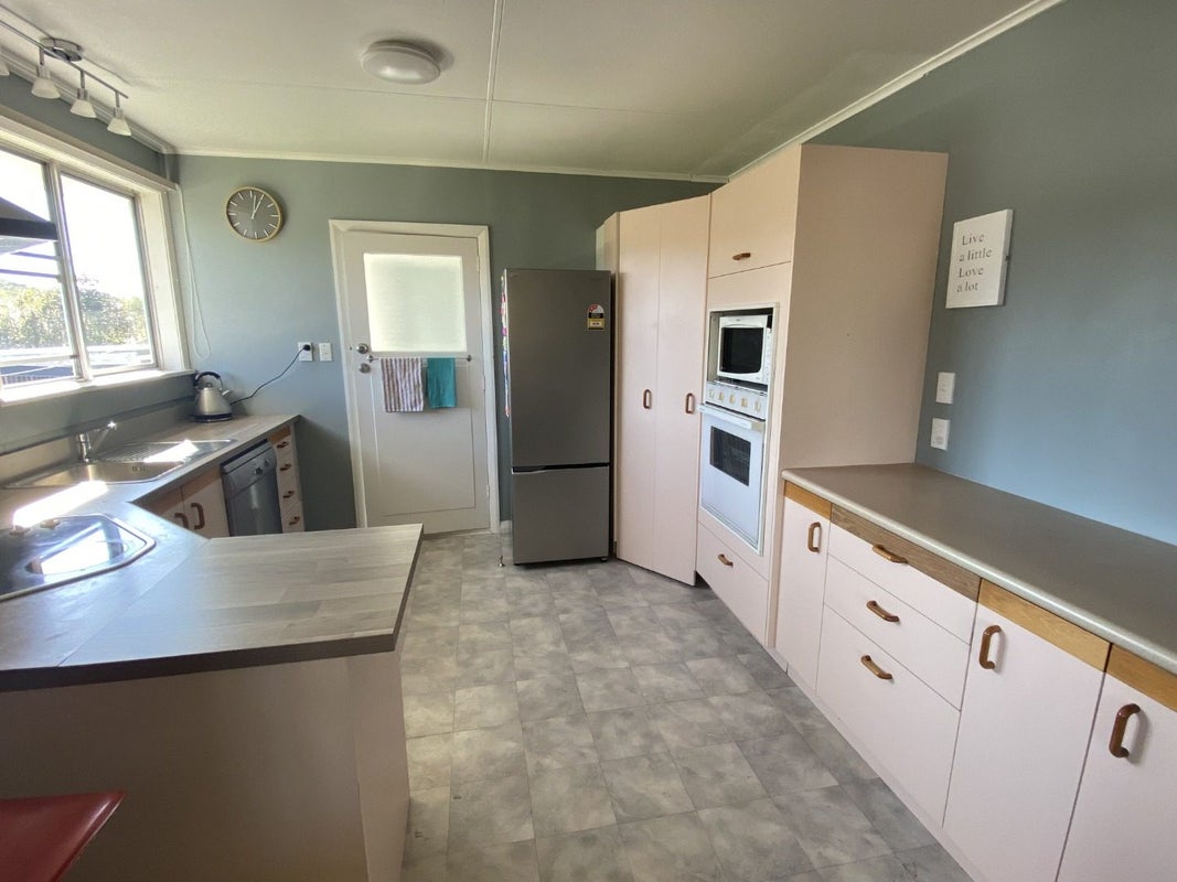 75 Milton Terrace, Picton - Carousel 2