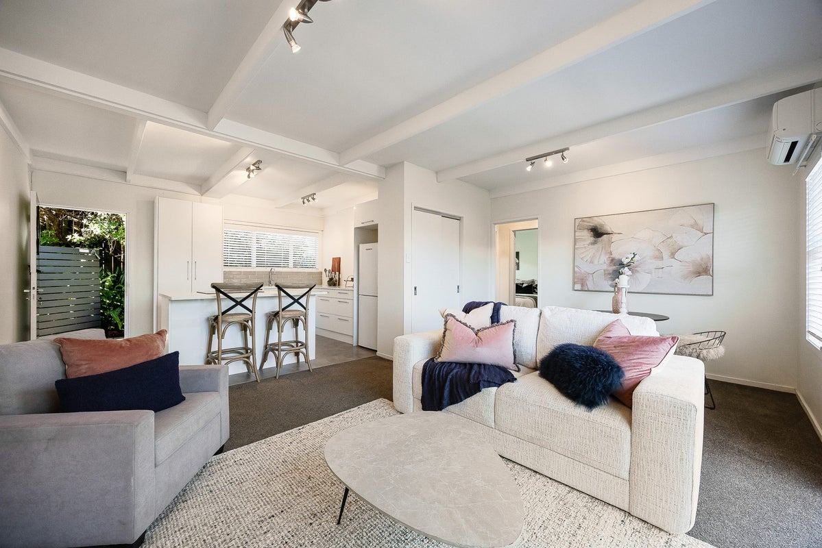 2/49 Watea Road, Torbay, Auckland - Carousel 2