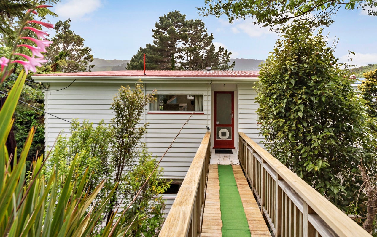 47A Huntingdon Street, Northland, Wellington - Carousel 1