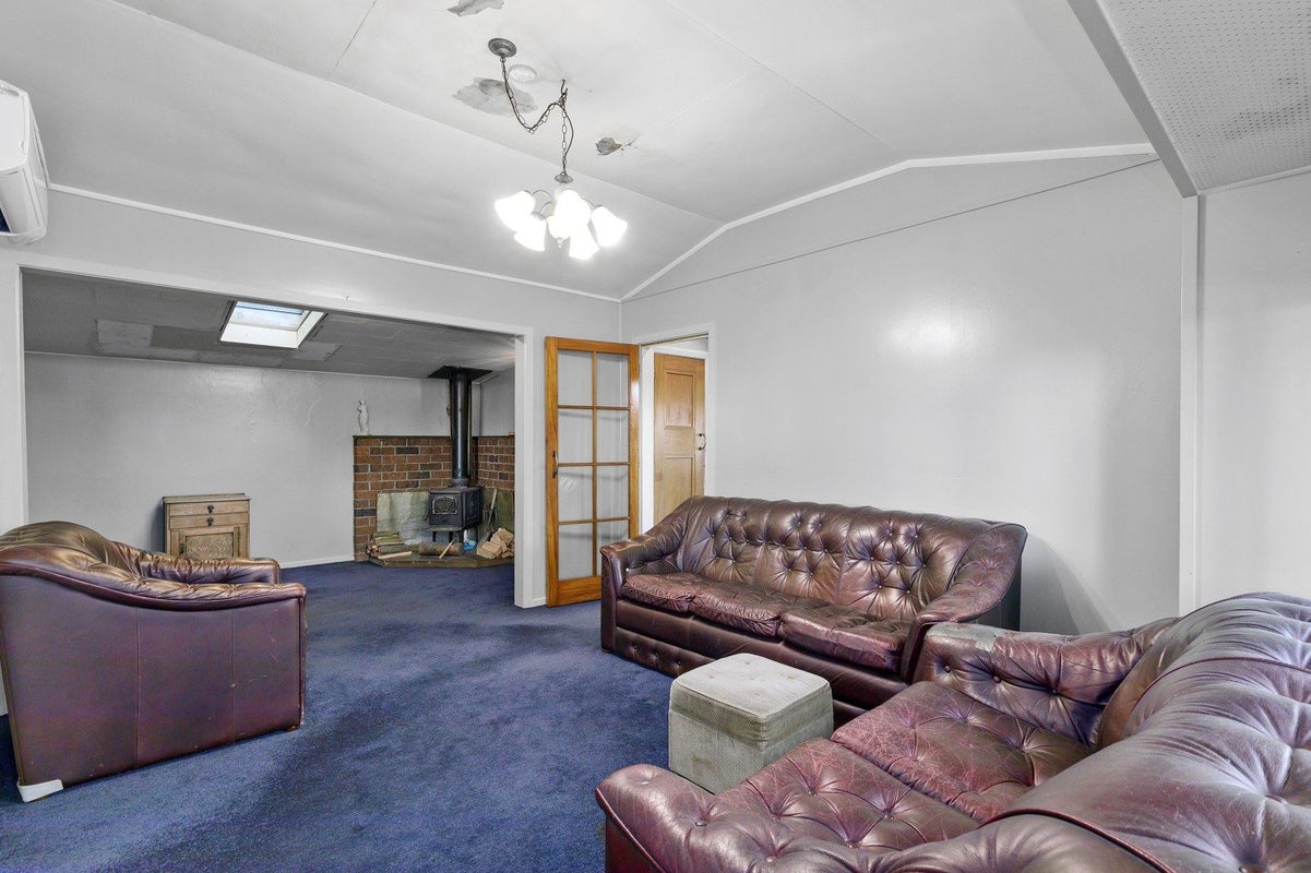 2 Gurney Road, Kelson, Lower Hutt - Carousel 2