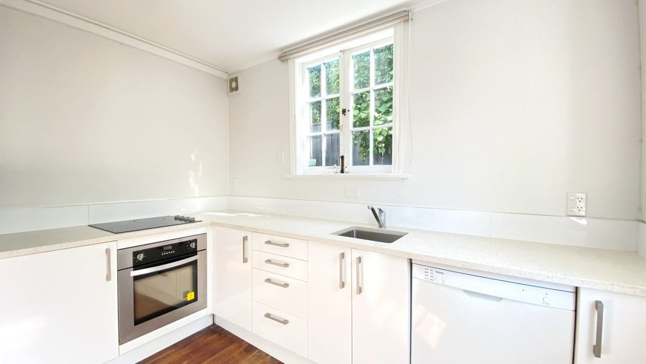 1 Glasgow Terrace, Grafton, Auckland - Carousel 2