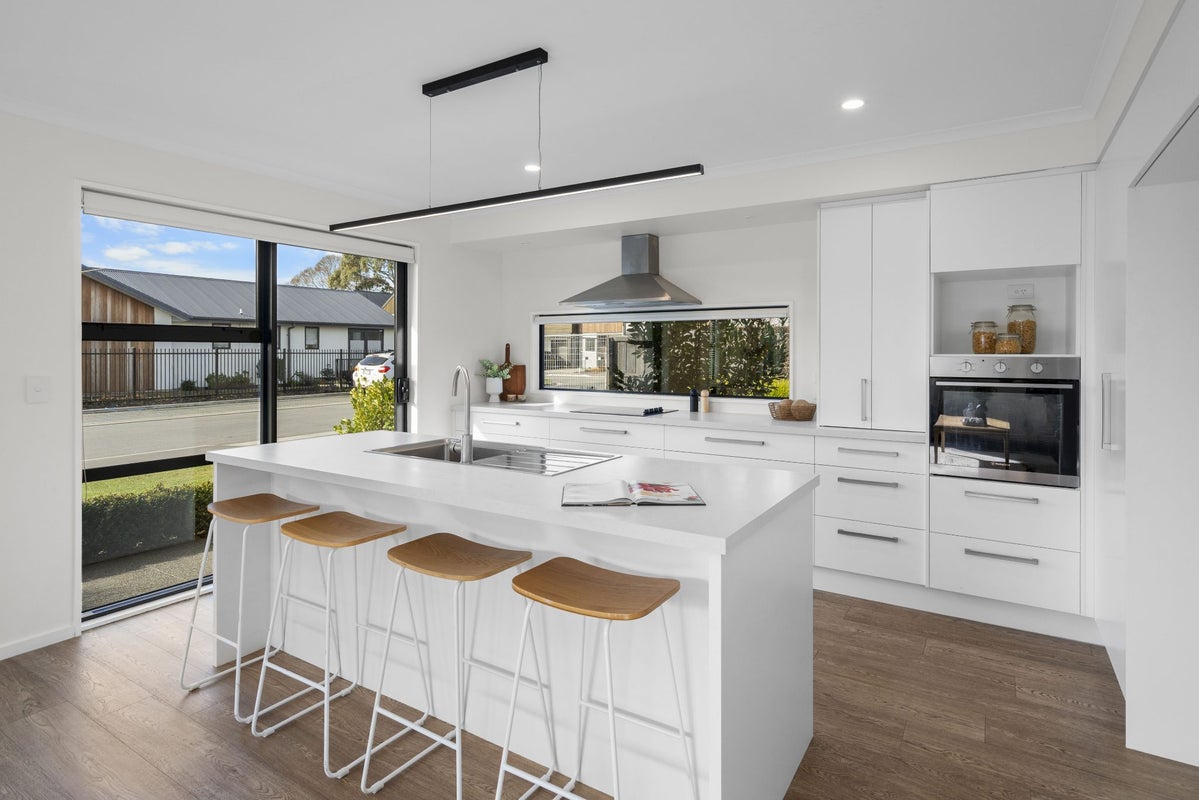 25 Malaga Crescent, Harewood, Christchurch - Carousel 2