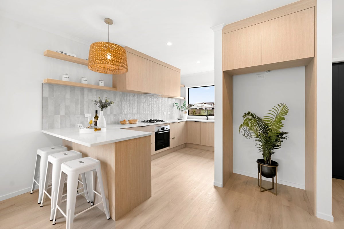 5 Overton Street, Rototuna North, Hamilton - Carousel 2