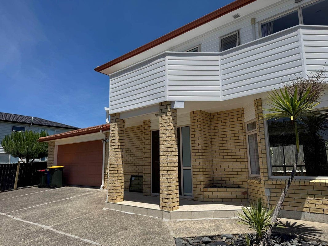 115A Lynwood Road, New Lynn, Auckland - Carousel 2