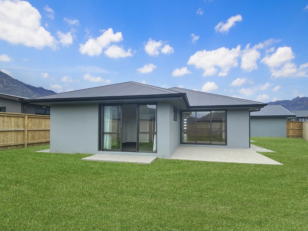 116 Jack Hanley Drive, Jacks Point, Queenstown - Carousel 1