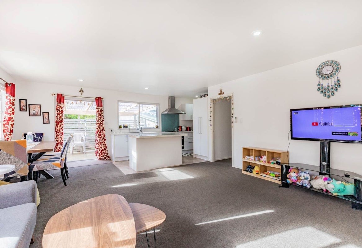 1/54 Ambler Avenue, Glen Eden, Auckland - Carousel 2