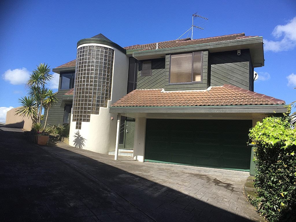 1/19 Beach Road, Castor Bay, Auckland - Carousel 2