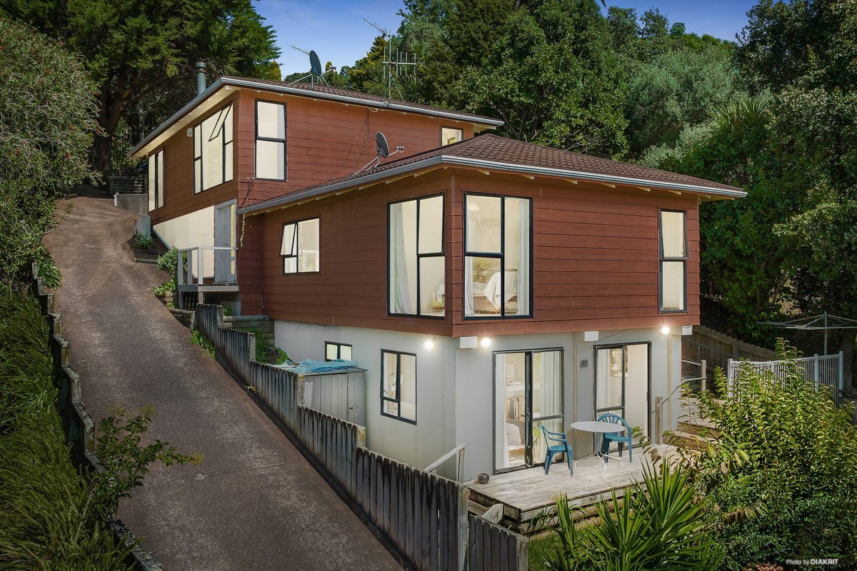 46 Belfast Street, Hillsborough, Auckland - Carousel 1