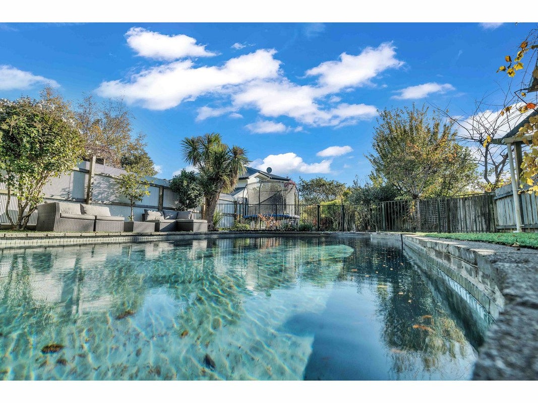 55 Albert Terrace, Saint Martins, Christchurch - Carousel 1