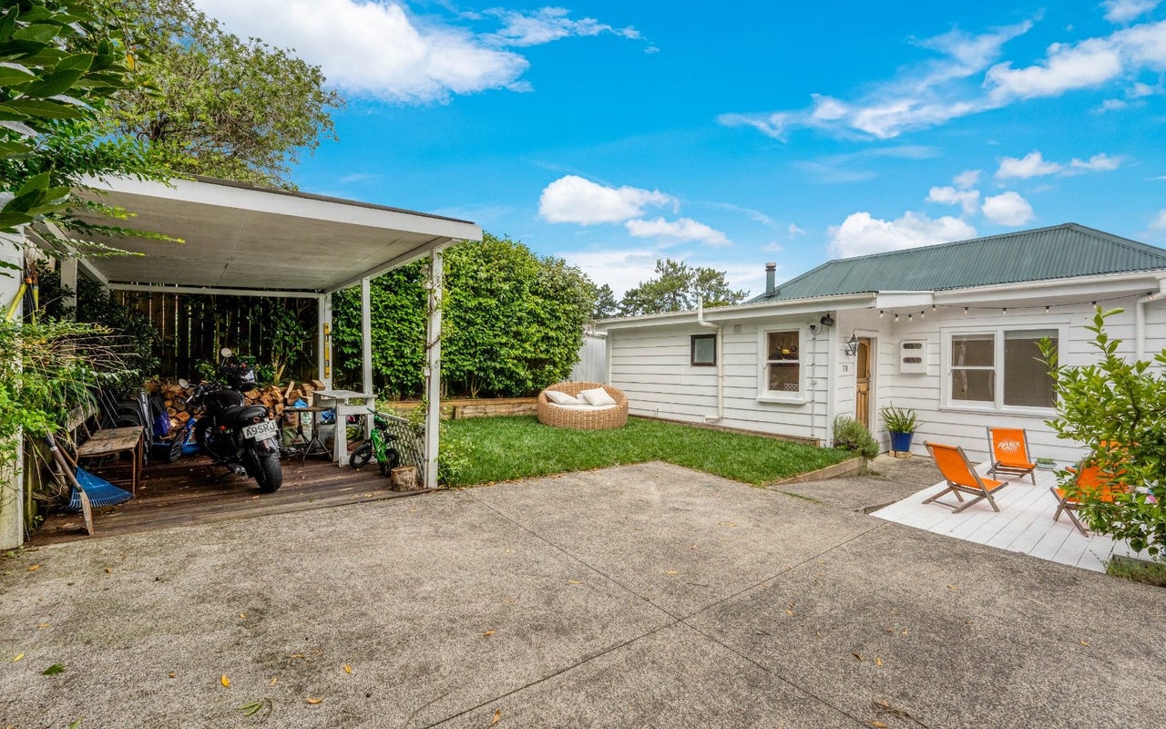 70 Wingate Street, Avondale, Auckland - Carousel 1