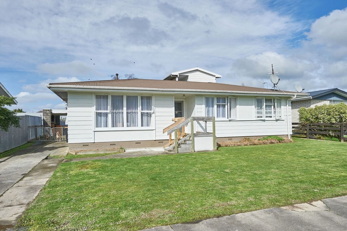 138 Tremaine Avenue, Westbrook, Palmerston North - Carousel 1