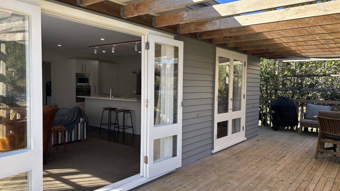 3 Third View Avenue, Beachlands, Auckland - Carousel 1